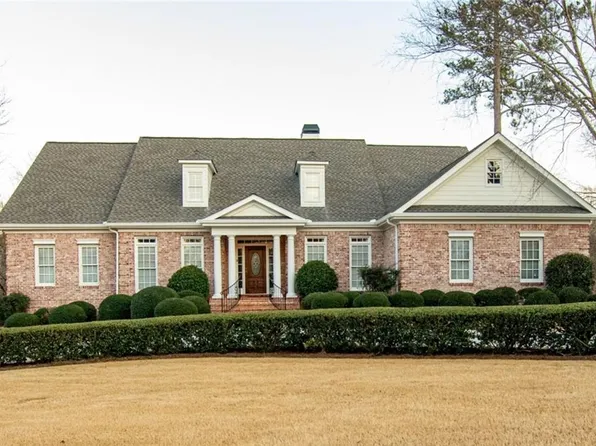 451 Providence Club Dr, Monroe, GA 30656