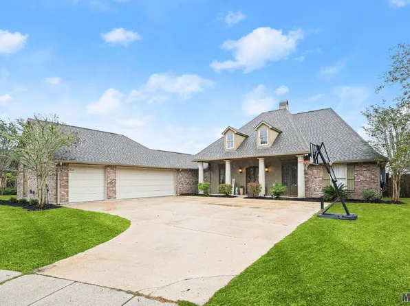 18318 Bellingrath Lakes Ave, Greenwell Springs, LA 70739