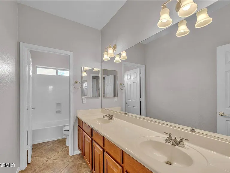 4280 N 157th Ave — Photo 25