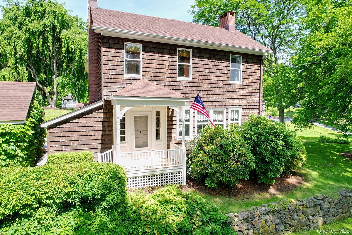 Building Photo - 9 Iron Forge Rd