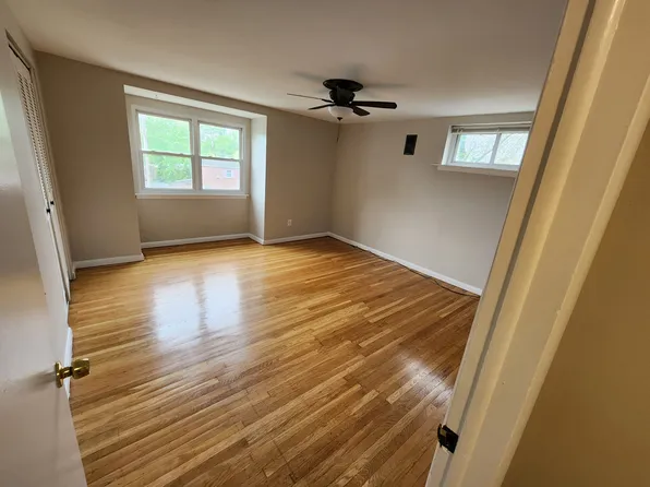 4027 Worrilow Rd, Brookhaven, PA 19015