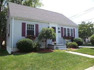 101 8th Ave, Woonsocket, RI 02895