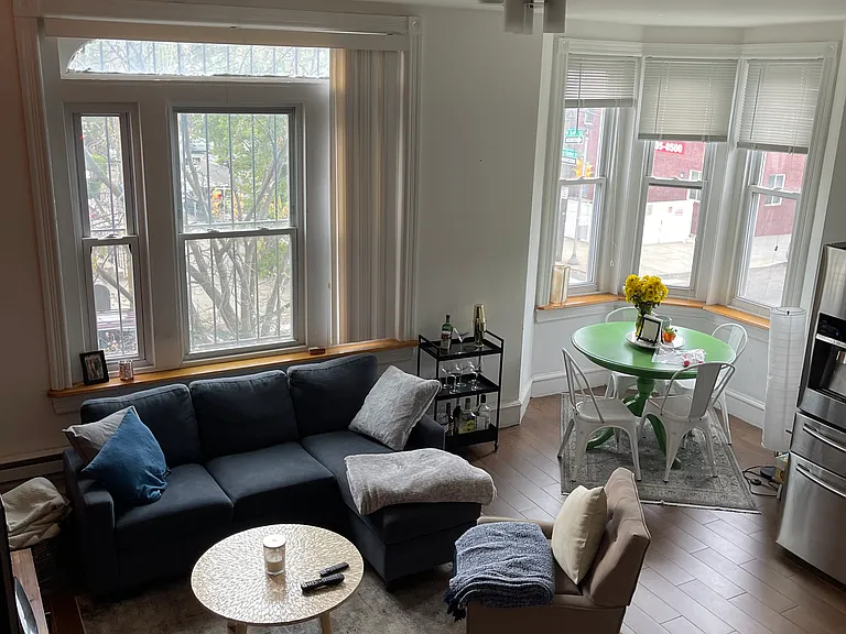 500 N 34th St #3 — Photo 1