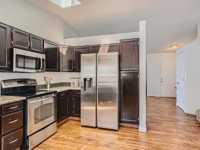 5106 Weeping Willow Cir #0 — Photo 9