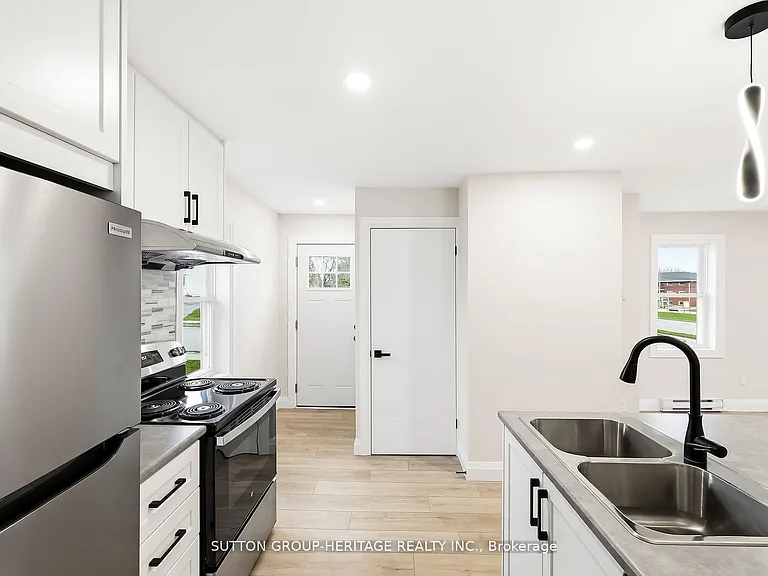 164 Dixon Dr #UPPER — Photo 10