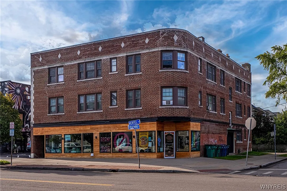 1225 Hertel Ave — Photo 1
