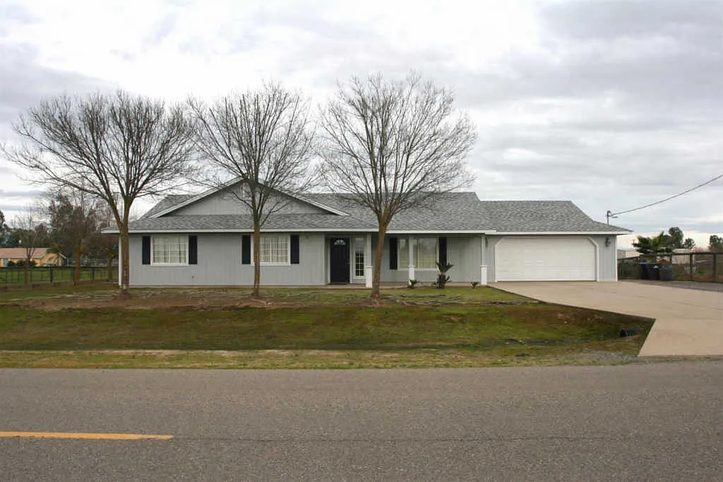 19691 Road 31 photo 1