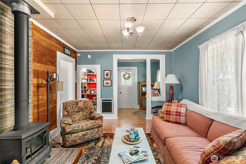 5th image of 1197 Prospect Avenue