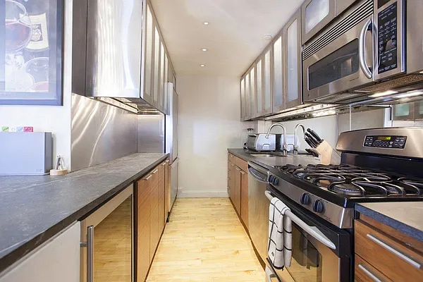 Rented by Space Marketing Shop | media 47