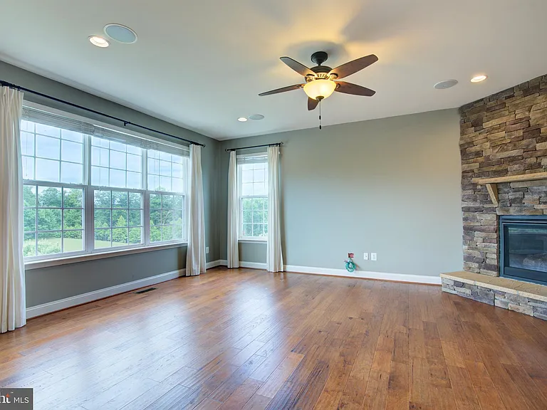 13481 Arcadian Dr — Photo 27