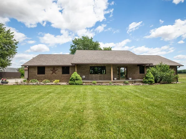 10787 N 300 W, Huntington, IN 46750