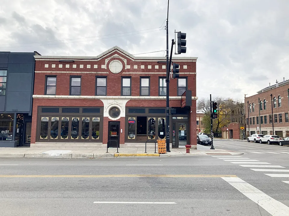 1373 W Chicago Ave #2C