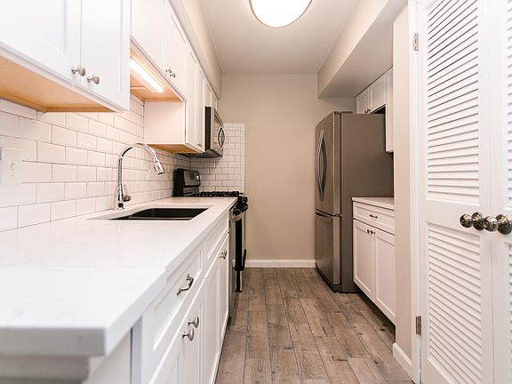 5th image of 9146 W 140th St APT 3SE