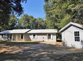 6024 Carr Rd, Milton, FL 32583