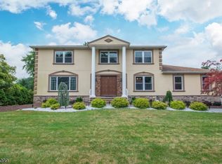 34 Timber Hill Dr, East Hanover, NJ 07936