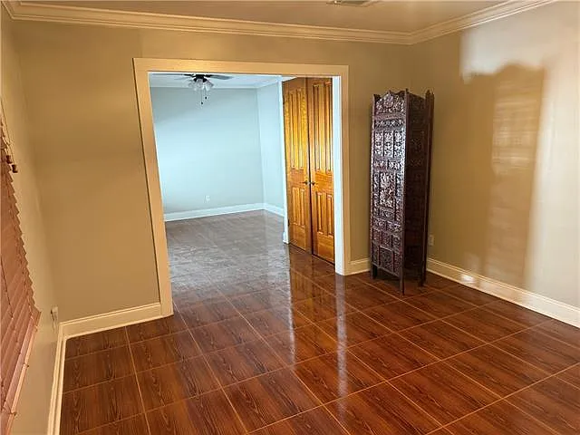 2518 Onzaga St — Photo 10