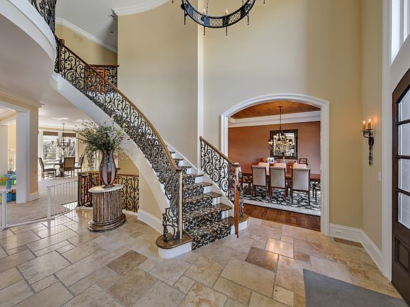 4th image of 903 Midwest Club Pkwy