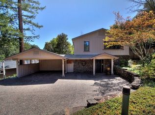 11 Sleepy Hollow Ln, Orinda, CA 94563