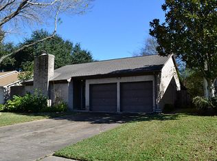 2203 Windy Meadow Dr, Sugar Land, TX 77478