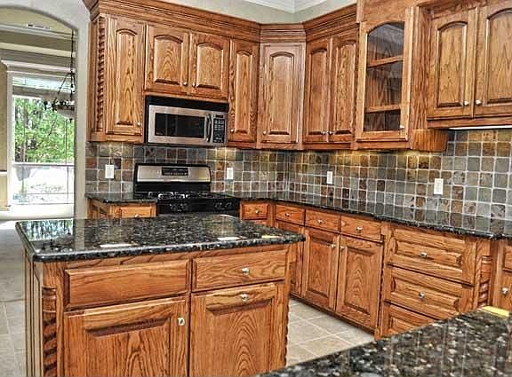 5th image of 7909 Shady Oaks Dr