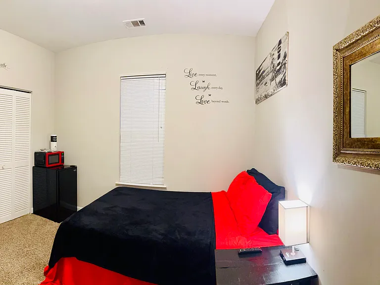 970 Joseph E Boone Blvd NW — Photo 7