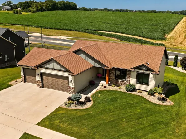 855 Grand Ridge Dr NE, Byron, MN 55920