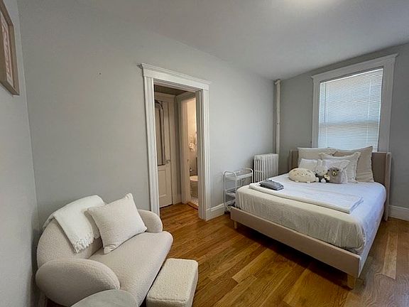 5th image of 32 Sidlaw Rd APT 15