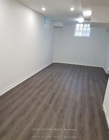 572 Murray Meadows Pl #- LOWER — Photo 2