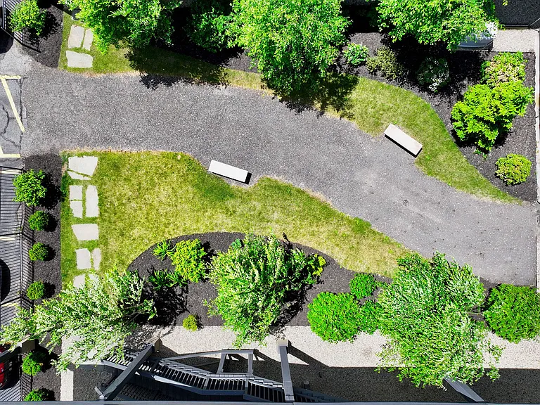 Southwood Court Townhome Community — Photo 2