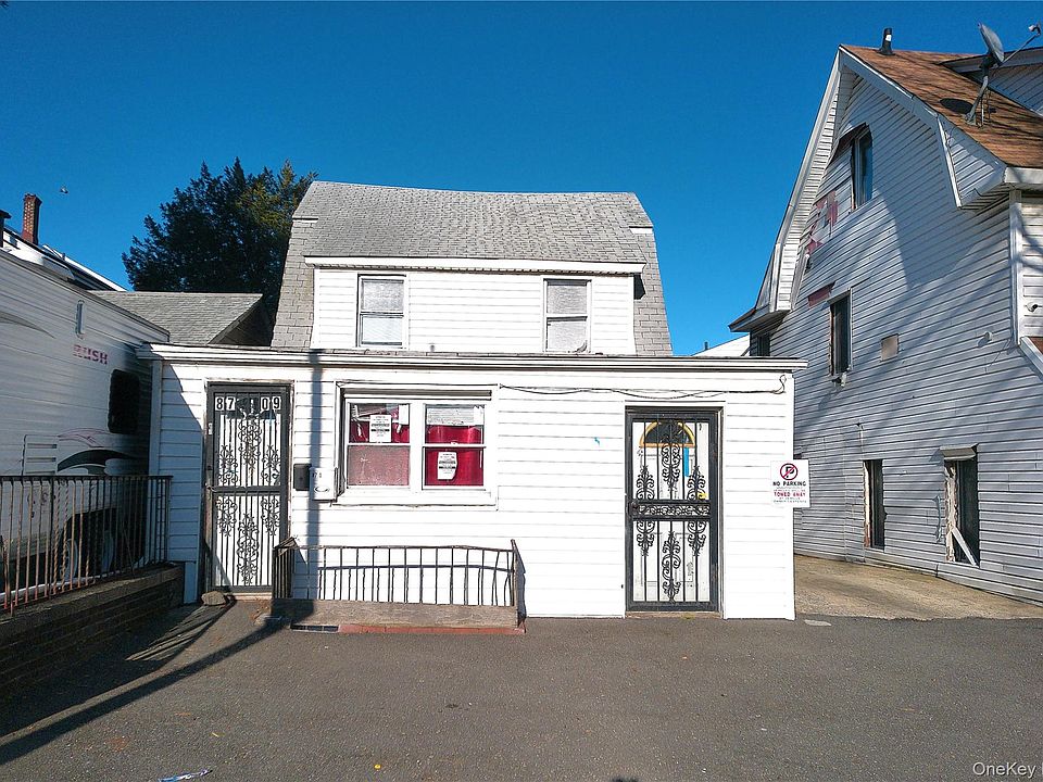 1st image of 8709 150 Street