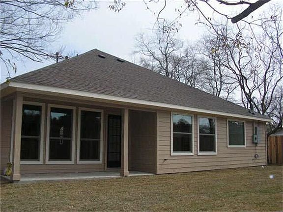 Nice family porch