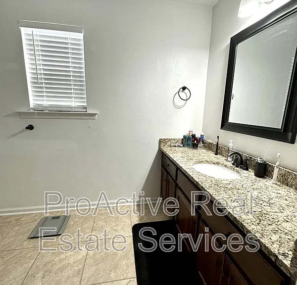 5123 Bute St — Photo 13