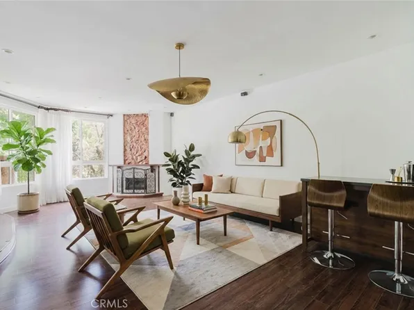 5333 Zelzah Ave APT 203, Encino, CA 91316