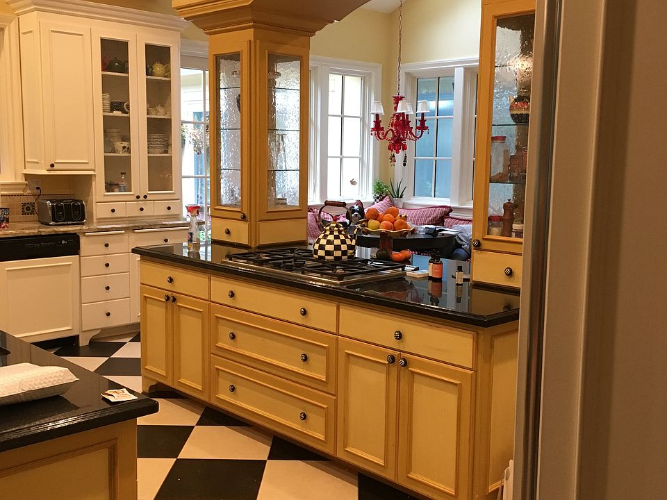 2nd image of 16618 NE 172nd Pl