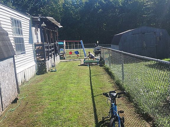 5th image of 602 Dogwood Dr