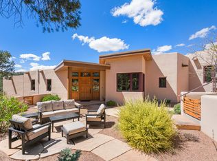 7622 Old Santa Fe Trl, Santa Fe, NM 87505