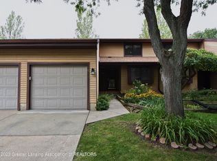 2023 E Provincial House Dr, Lansing, MI