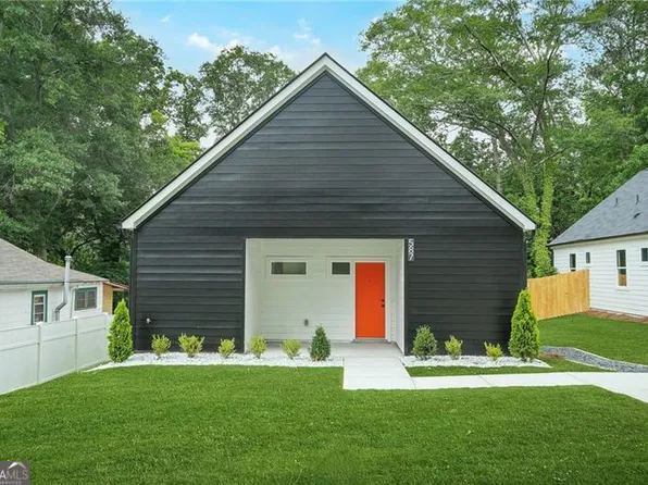 587 Woods, Atlanta, GA 30318