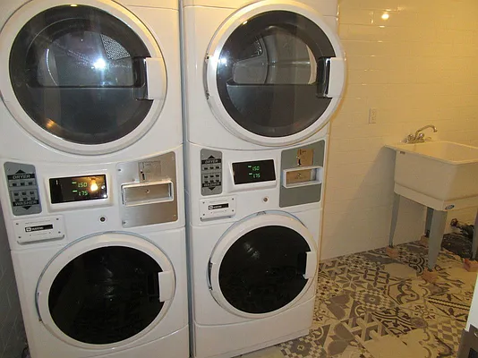 Rented by Lucky Apt Inc | media 69