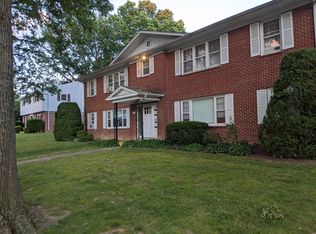 19 Round Hill Rd APT B, Camp Hill, PA 17011