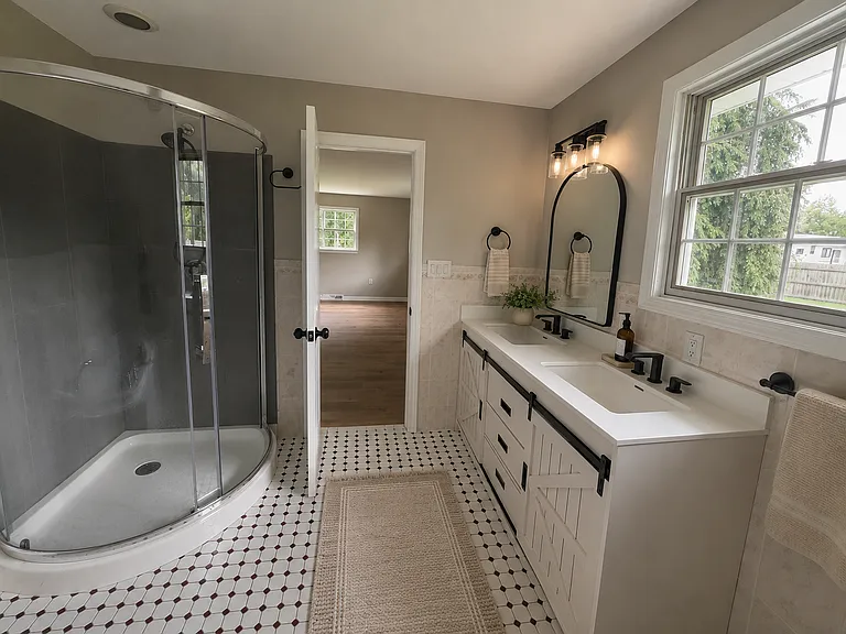 2410 Magnolia Dr — Photo 10