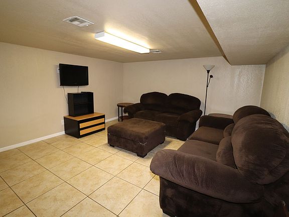 5th image of 235 E 12th St APT 3