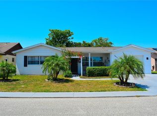 7031 Kingsway Dr, Port Richey, FL 34668