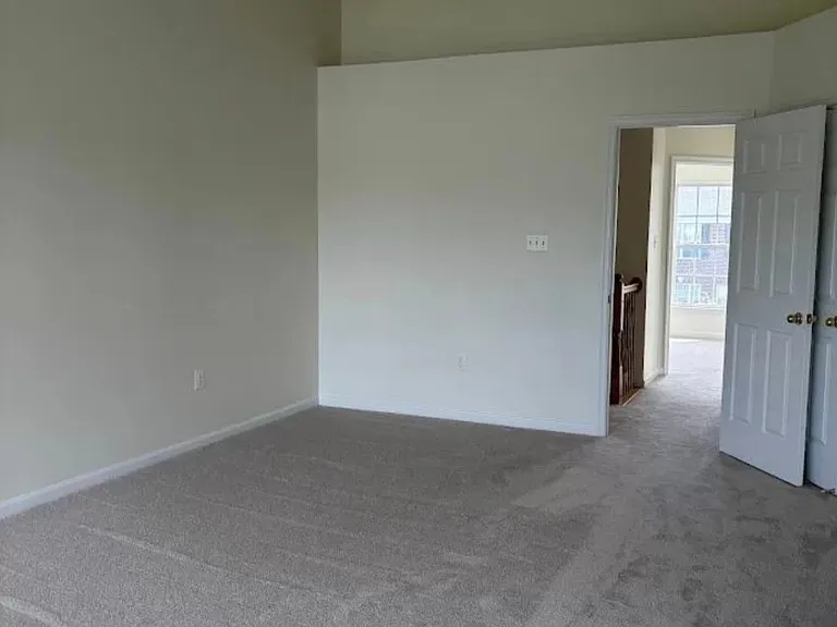 Emerson Dr — Photo 2