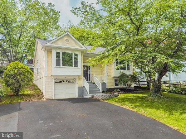 5 Tripoley Ct, Gaithersburg, MD 20878