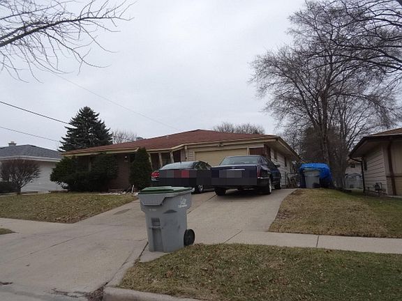 4th image of 6428 N 52nd St
