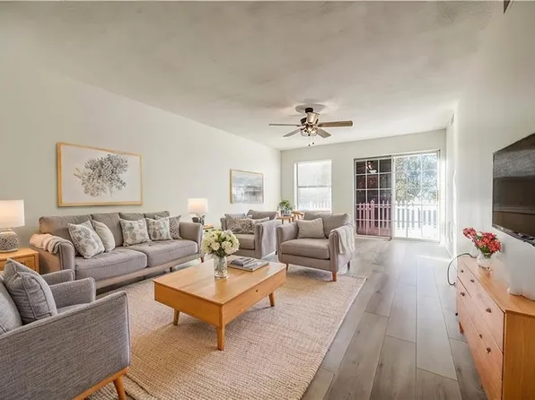 8001 Westridge Rd APT 105, Kansas City, MO 64138