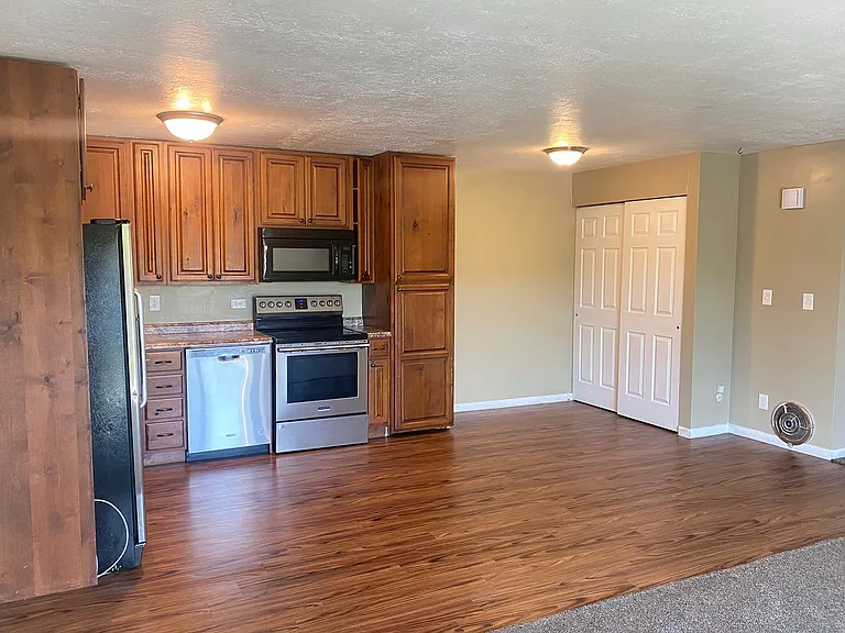 2640 W 3800 S — Photo 41