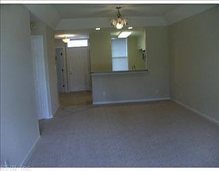 3rd image of 312 Persimmon Dr