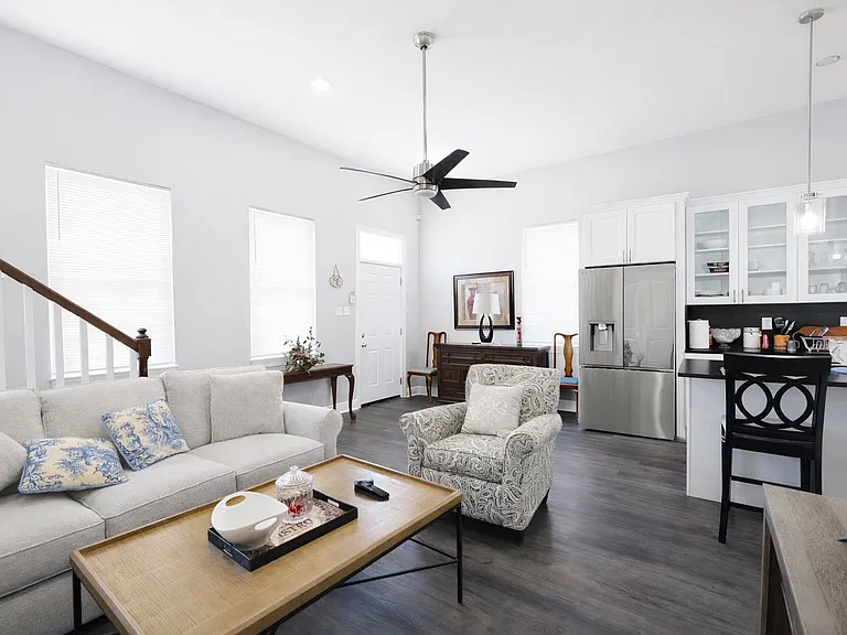 2131 Dumaine St — Photo 19